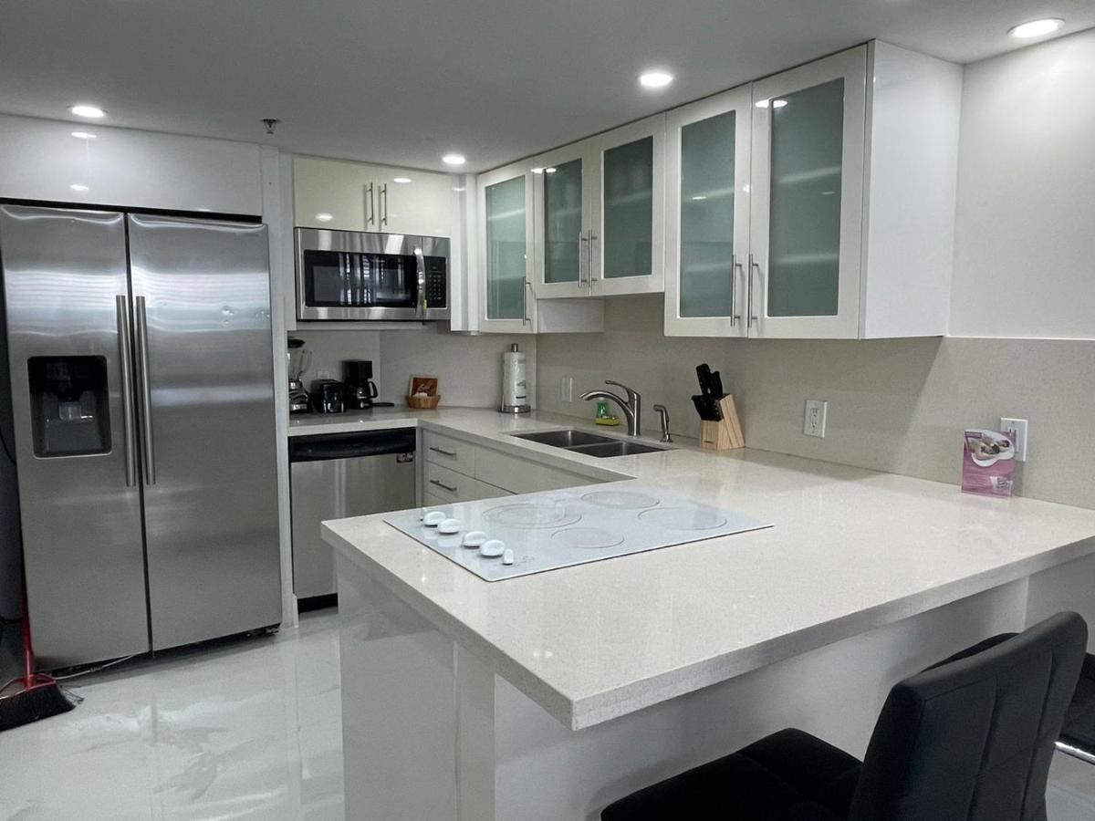 ميامي بيتش Alexander By Design Suites المظهر الخارجي الصورة